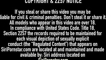 PAWG Hotness Siri Pornstar Face Sits On Lesbian Laela Pryce!