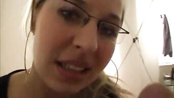Bae blonde cunt with mouth with glasses offer hand job jizzed