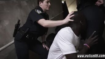 Black lick and police women - porn